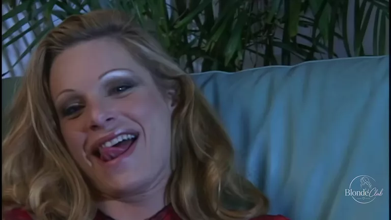 Τριχωτή MILF, MILF χύσιμο στο πρόσωπο, Βυζαρού MILF