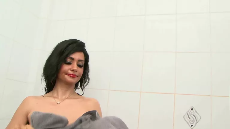 MILF matura, MILF creampie, MILF con cazzo nero